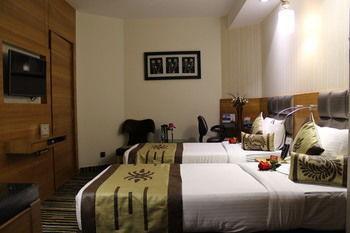 Hôtel Oyo Premium Aiims à New Delhi Extérieur photo